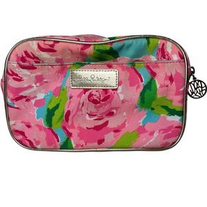 Lilly Pulitzer makeup bag in the "Hotty Pink First Impression" print.